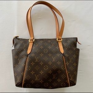 Louis Vuitton Monogram Canvas Totally MM Tote